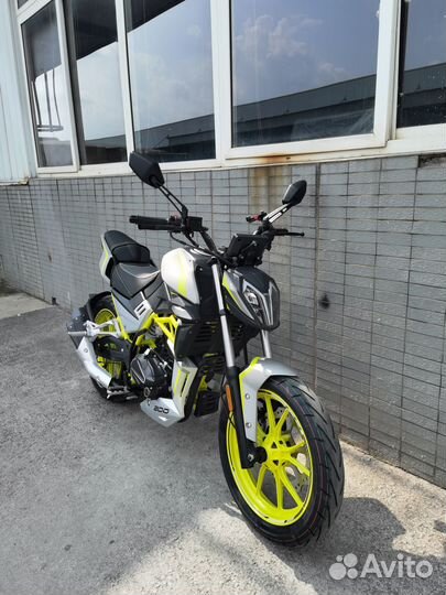 Мотоцикл Nitro 2 200 куб.см салатовый новый