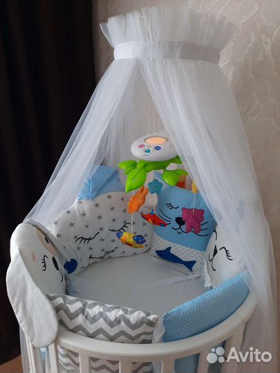 Балдахин и держатель для балдахина