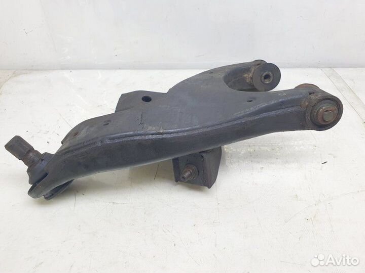 Рычаг подвески задний правый Nissan Pathfinder R51