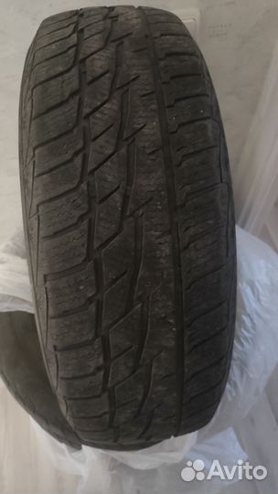 Matador MP 92 Sibir Snow SUV 215/70 R16