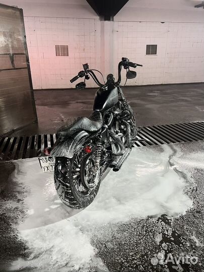 Harley Davidson sportster 883