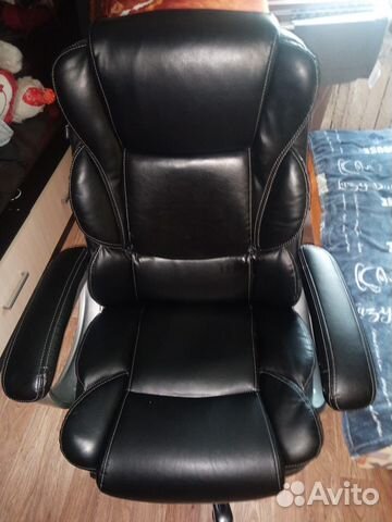 Офисное компьютерное кресло