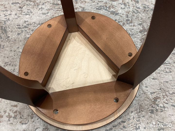 Подставка под цветы