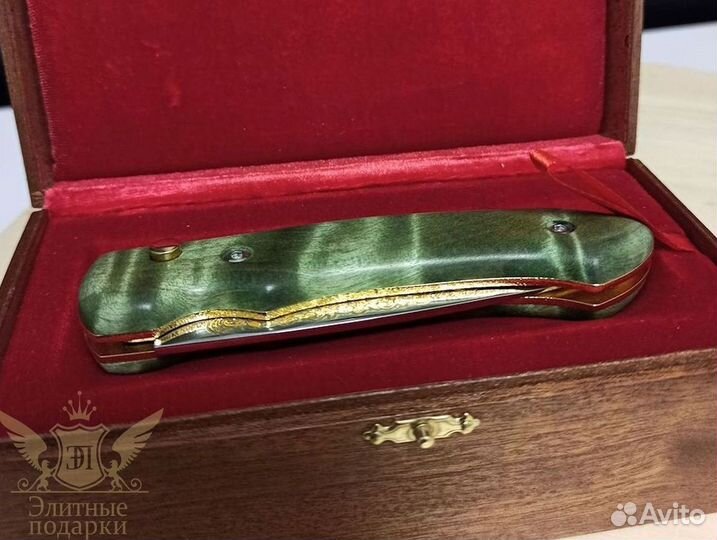 Сувенирный нож складной ручной работы с зёлёной ру