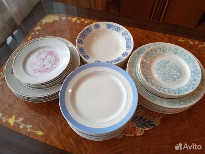 Тарелки суповые,десертные