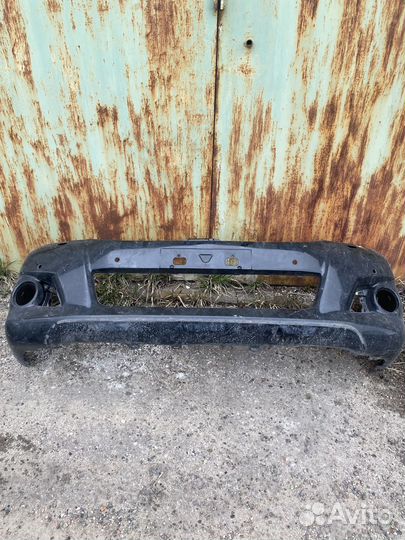 Бампер передний toyota hilux