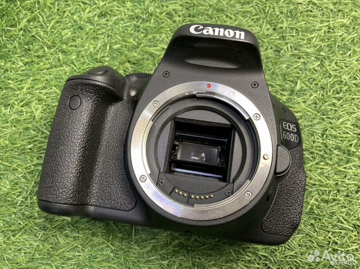 Фотоаппарат canon 600D body тушка