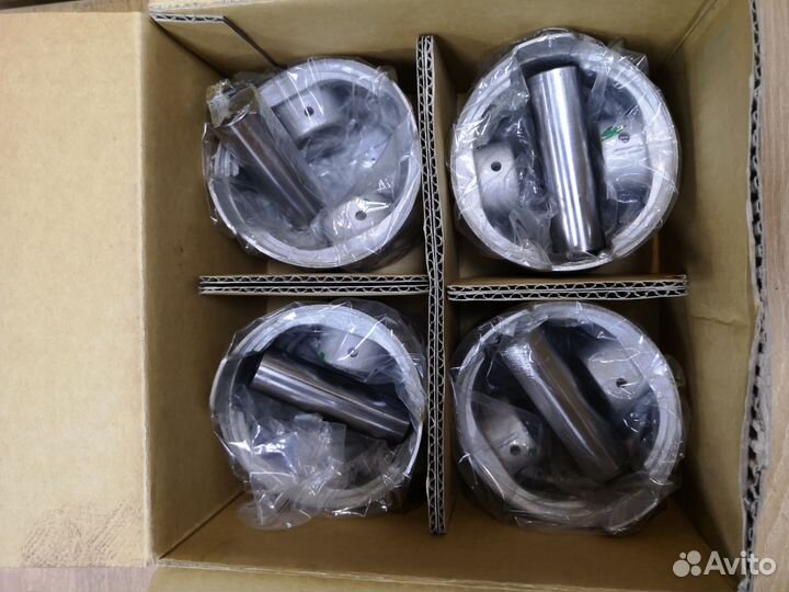 Комплект поршней Mitsubishi 4G63