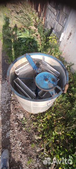 Продаётся медогонка