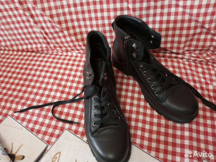 Ботинки женские 37 размер