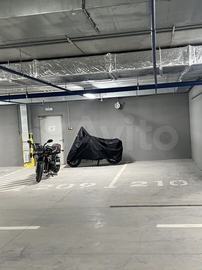 Машиноместо, 15 м²