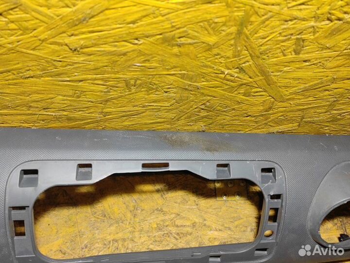 Накладка в торпедо Citroen Berlingo B9 9Н06 2013