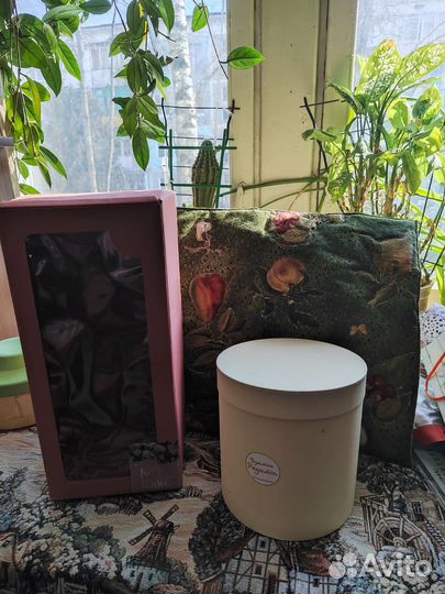 Коробка для упаковок игрушек и кукол