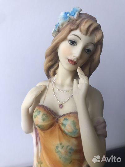 Статуэтка rosa