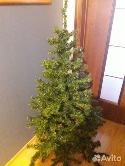 Ёлка искусственная
