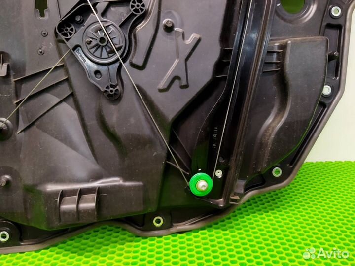 Стеклоподъемник передний левый Volkswagen Touareg