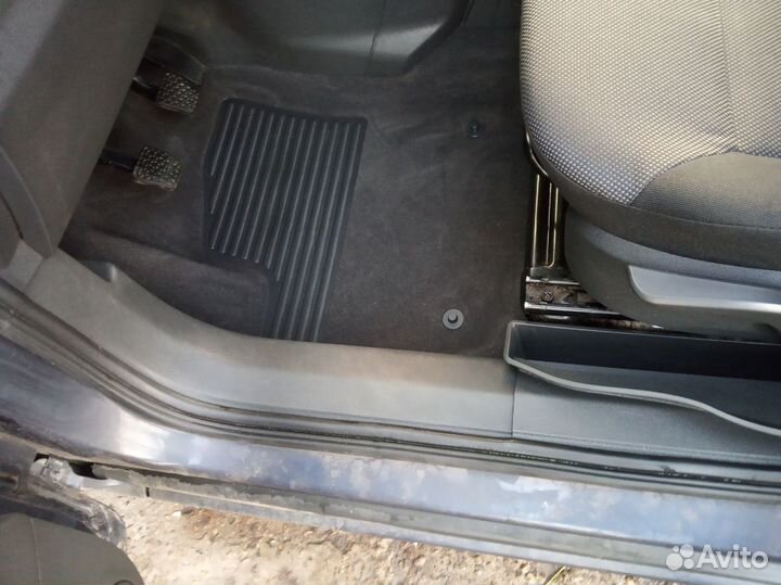 Химчистка салона авто