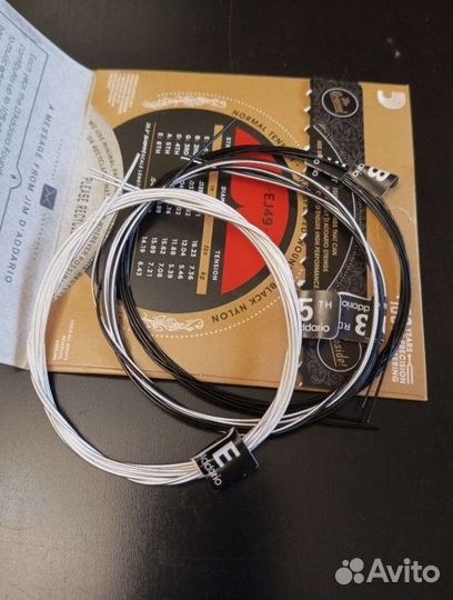 Струны нейлоновые черные