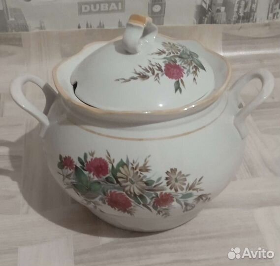 Фарфоровая супница