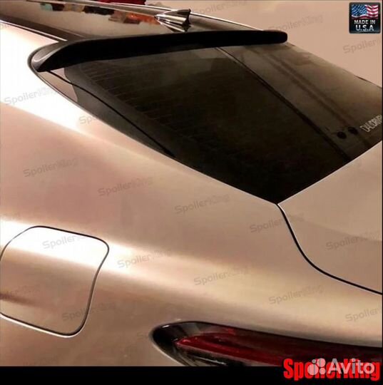 Спойлер заднего стекла (козырек) Toyota Camry 70