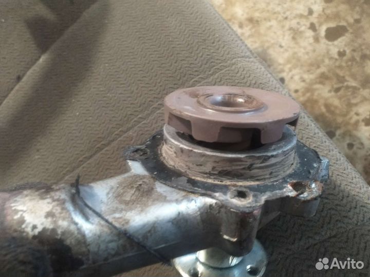 Помпа 417 двигатель