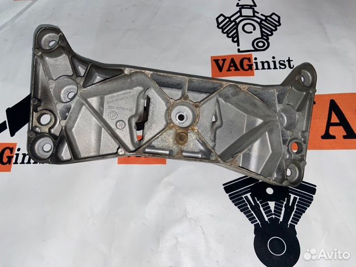 Кронштейн трансмиссии Bmw F10 3.0 N55 2012