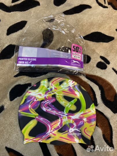 Силиконовая шапочка для плавания девушке новая