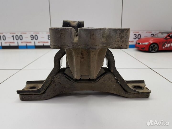 Опора двигателя правая (Opel Antara)