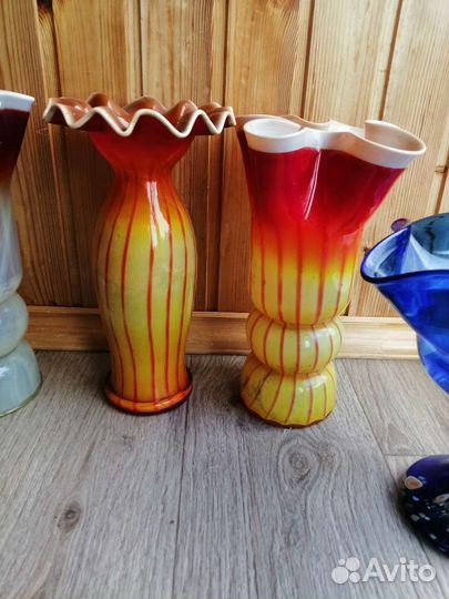 Вазы цветное стекло красный май СССР