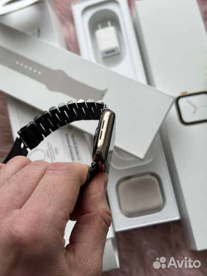 Apple Watch 4 44mm Stainless Steel Gold