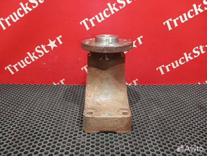 Кронштейн вискомуфты 2023г Foton Auman