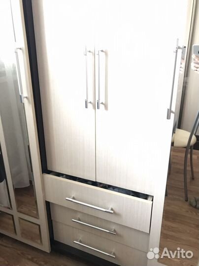 Шкаф купе с зеркалом бу