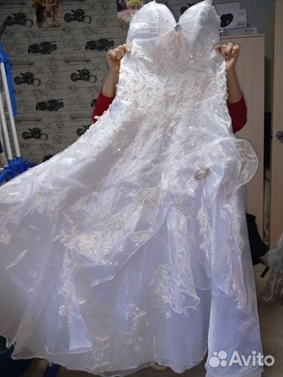 Платье свадебное