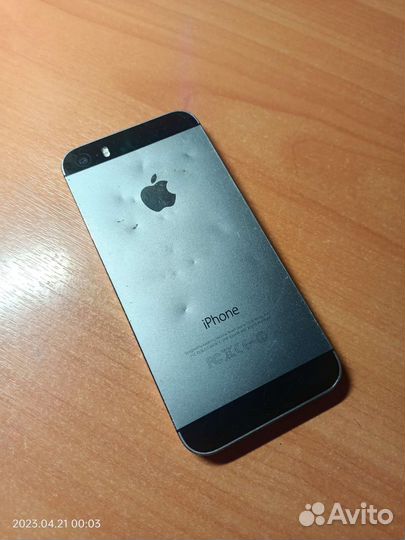 Телефон iPhone 5s
