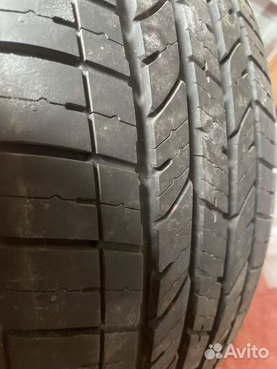 Bridgestone Dueler H/T 843 215/60 R17 96H