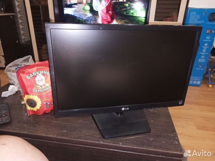 Монитор LG flatron Е2242