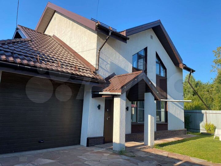 Коттедж 178 м² на участке 6 сот.