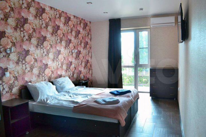 Комната 20 м² в 5-к., 2/3 эт.