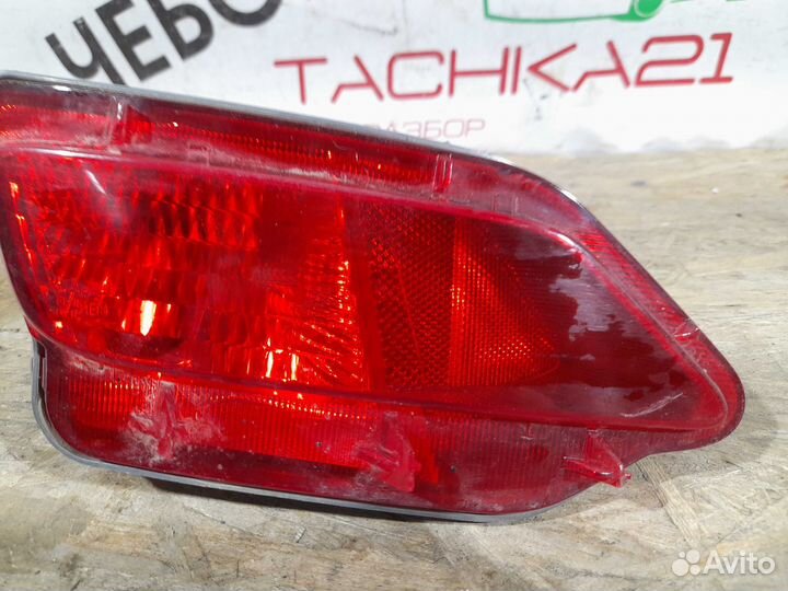 Фонарь противотуманный левый Toyota Rav 4 13-15