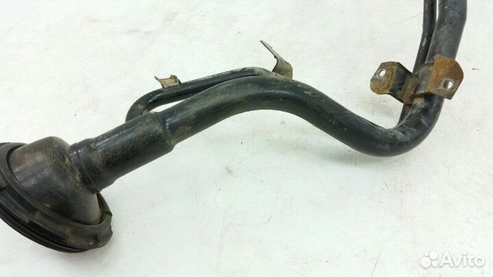 Горловина топливного бака Nissan Presage VNU30