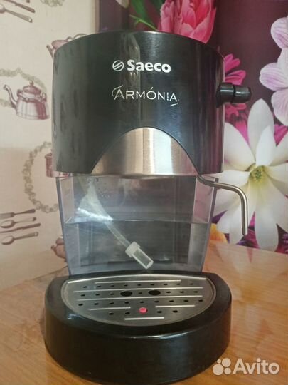 Кофеварка рожковая saeco