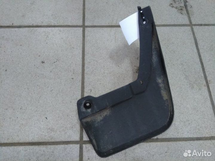 Брызговик задний левый Renault Logan 2014