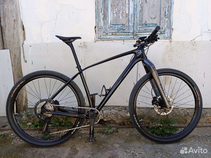 Карбоновый велосипед