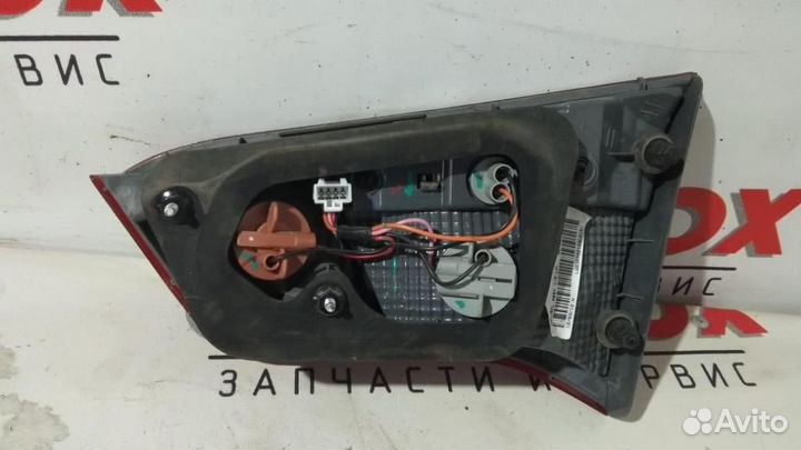 Фонарь задний внутренний левый Kia RIO 2011