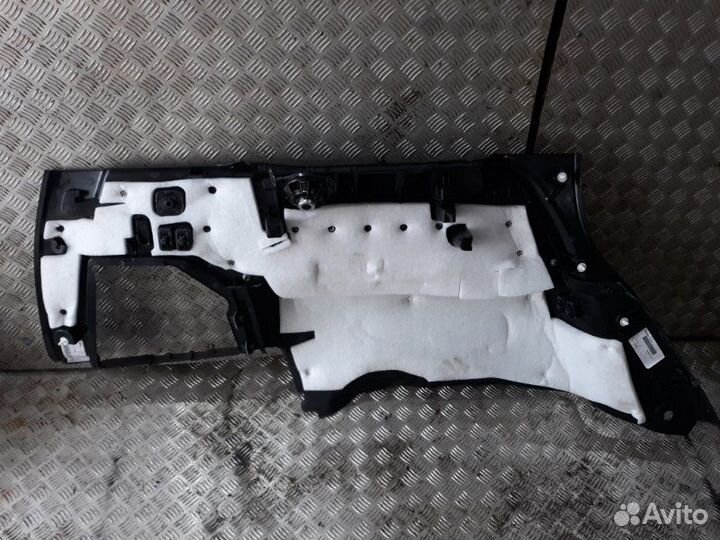 Обшивка багажника прав. Mercedes-Benz GL-Class