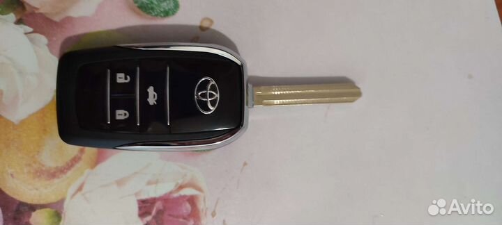 Ключ toyota