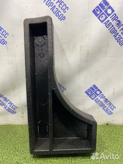 Ящик для инструментов задний правый Ford Focus 2