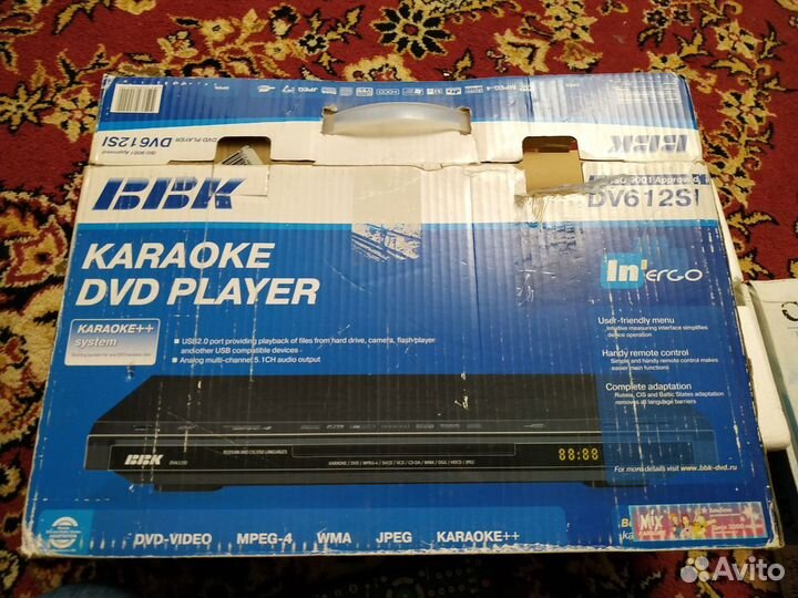 Караоке BBK dv612si