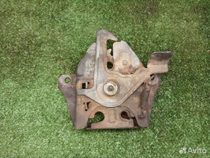 Замок капота Kia Spectra