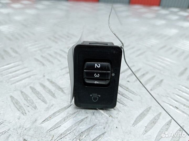 Кнопка корректора фар Mitsubishi Pajero Sport